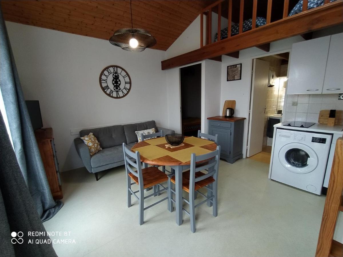 Logement 88 2-4 Personnes 500 M Plage Classe 2 Etoiles Dolus d'Oléron المظهر الخارجي الصورة